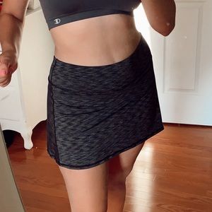 Ideology tennis/golf skort in black/grey